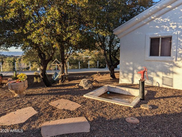 568 N Las Flores Drive, Oracle, AZ 85623