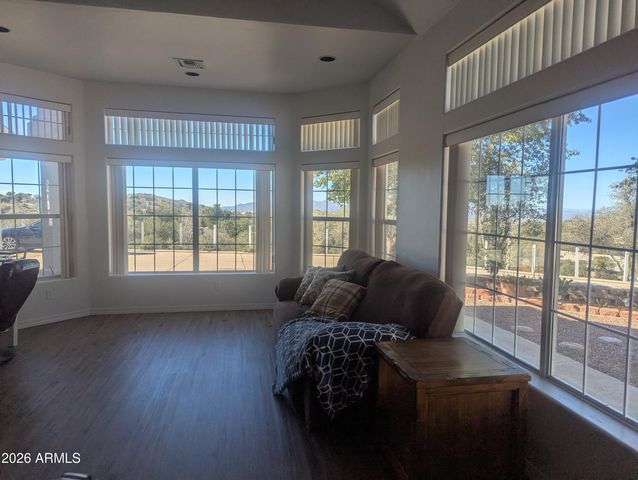 568 N Las Flores Drive, Oracle, AZ 85623