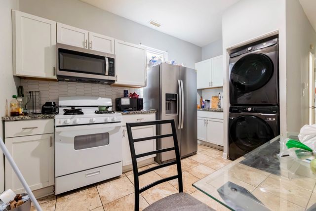 6713 S Sangamon Street, Chicago, IL 60621