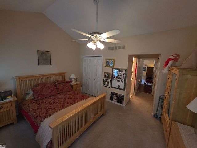13313 Wyndemere Circle, Sterling Heights, MI 48313