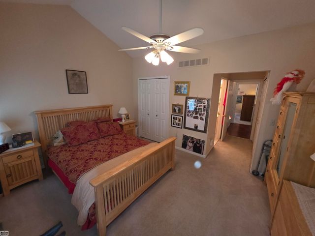 13313 Wyndemere Circle, Sterling Heights, MI 48313