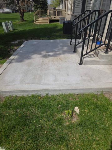 13313 Wyndemere Circle, Sterling Heights, MI 48313