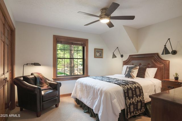 4927 E Mount Pleasant Drive, Flagstaff, AZ 86004