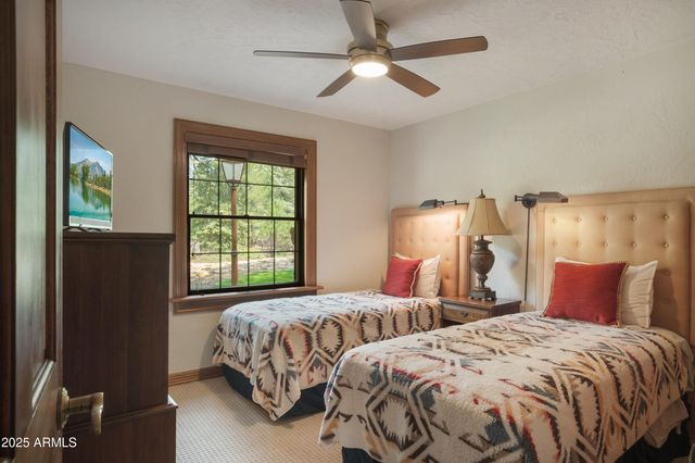 4927 E Mount Pleasant Drive, Flagstaff, AZ 86004