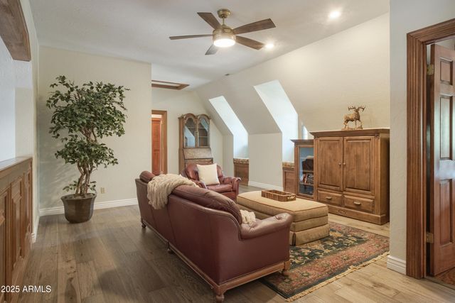 4927 E Mount Pleasant Drive, Flagstaff, AZ 86004