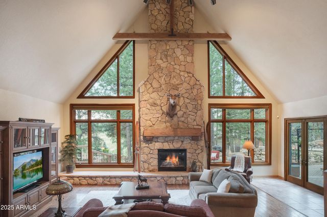 4927 E Mount Pleasant Drive, Flagstaff, AZ 86004