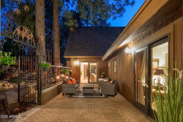 4927 E Mount Pleasant Drive, Flagstaff, AZ 86004