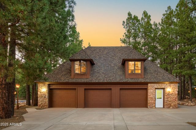 4927 E Mount Pleasant Drive, Flagstaff, AZ 86004