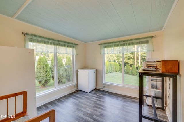18160 Ridgeview Drive, Abingdon, VA 24211