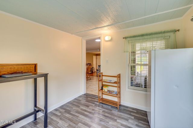 18160 Ridgeview Drive, Abingdon, VA 24211