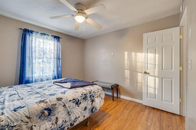 18160 Ridgeview Drive, Abingdon, VA 24211