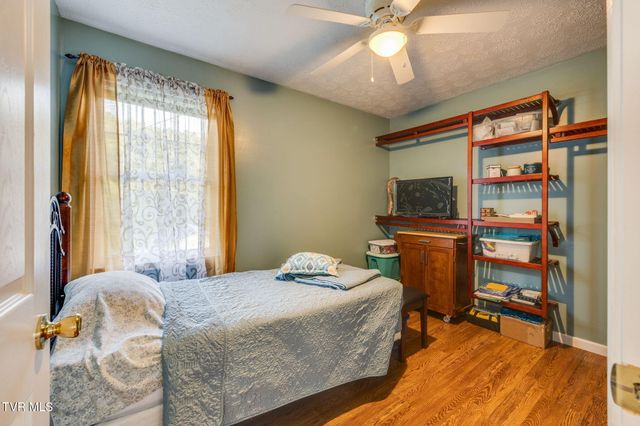18160 Ridgeview Drive, Abingdon, VA 24211