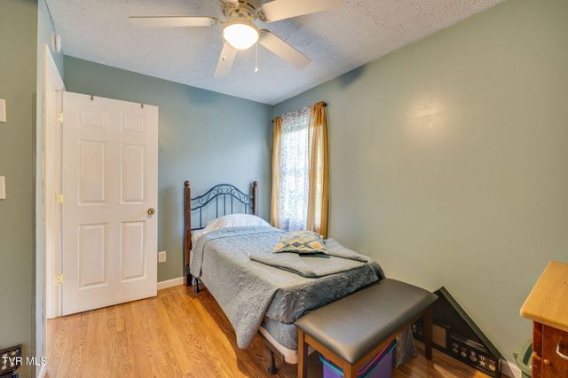 18160 Ridgeview Drive, Abingdon, VA 24211