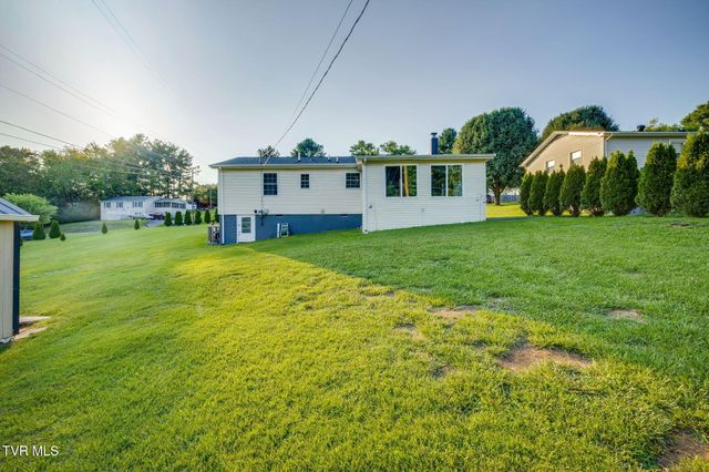 18160 Ridgeview Drive, Abingdon, VA 24211