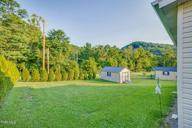 18160 Ridgeview Drive, Abingdon, VA 24211