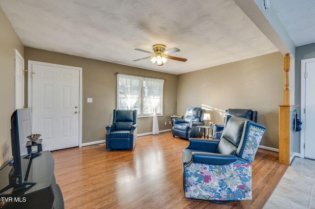 18160 Ridgeview Drive, Abingdon, VA 24211
