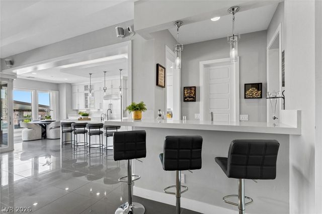 11200 Luna Blanca Drive, Las Vegas, NV 89138