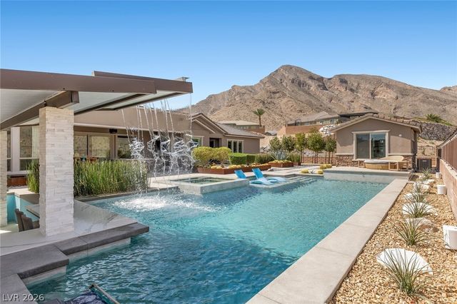 11200 Luna Blanca Drive, Las Vegas, NV 89138