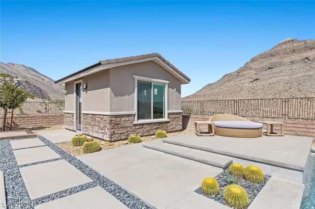 11200 Luna Blanca Drive, Las Vegas, NV 89138