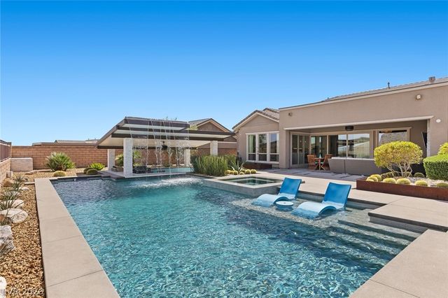 11200 Luna Blanca Drive, Las Vegas, NV 89138