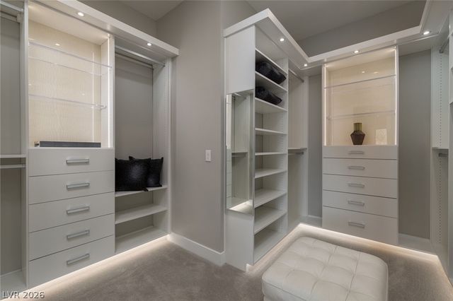 11200 Luna Blanca Drive, Las Vegas, NV 89138