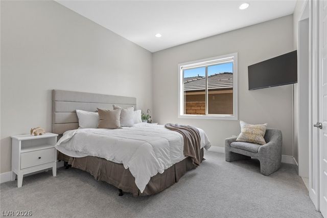 11200 Luna Blanca Drive, Las Vegas, NV 89138