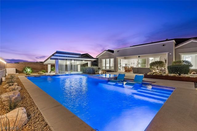 11200 Luna Blanca Drive, Las Vegas, NV 89138