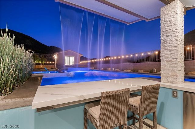 11200 Luna Blanca Drive, Las Vegas, NV 89138