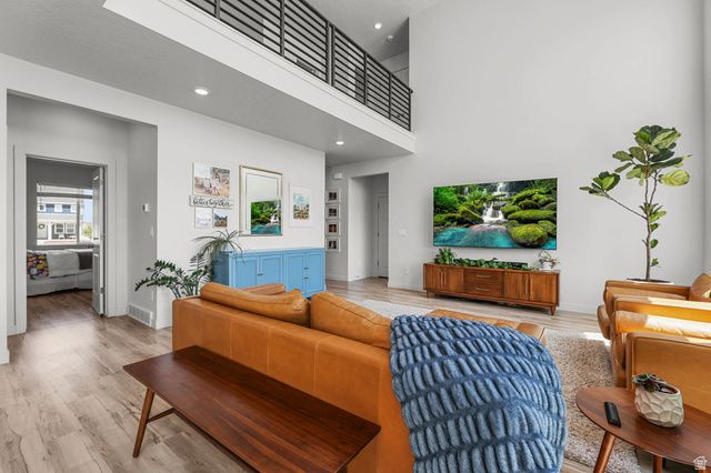 2553 N BLUEBELL DR, Saratoga Springs, UT 84045