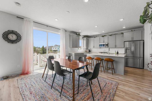 2553 N BLUEBELL DR, Saratoga Springs, UT 84045