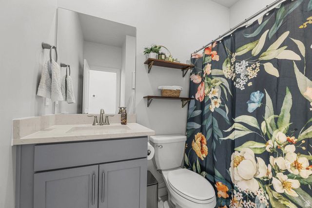2553 N BLUEBELL DR, Saratoga Springs, UT 84045