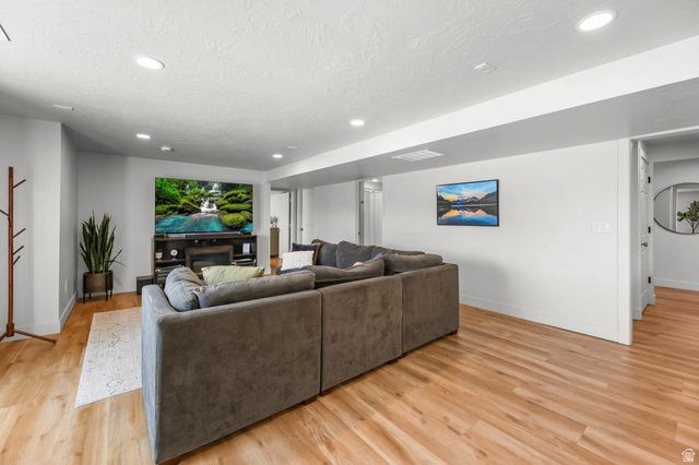 2553 N BLUEBELL DR, Saratoga Springs, UT 84045