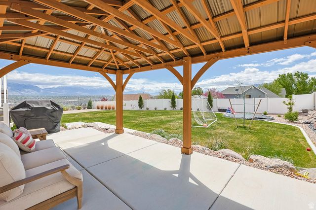 2553 N BLUEBELL DR, Saratoga Springs, UT 84045