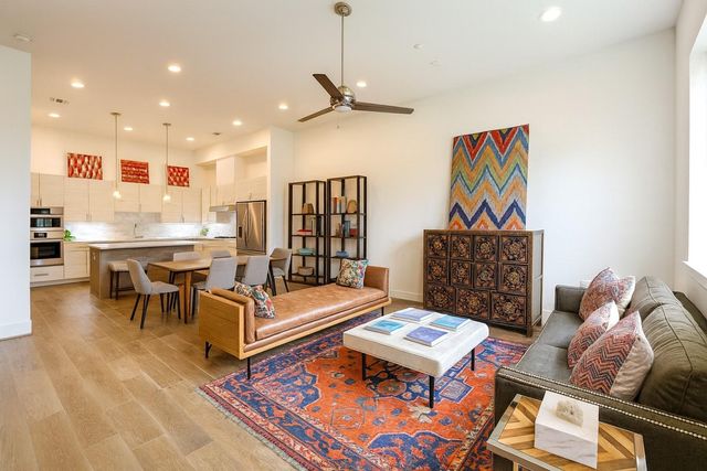 3405 Robin Rose Lane, Houston, TX 77080