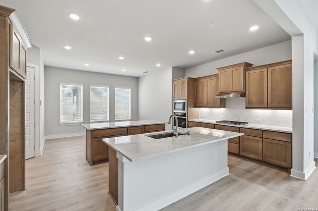 109 La Jara, Boerne, TX 78006