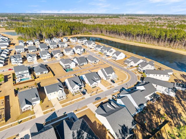 222 Woodland Oak Way, Summerville, SC 29485