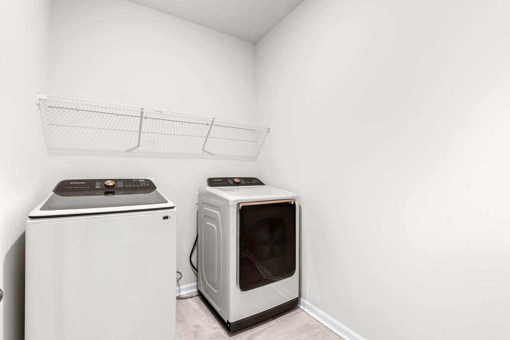 Image 11 of property listing at 222 Woodland Oak Way, Summerville, SC 29485