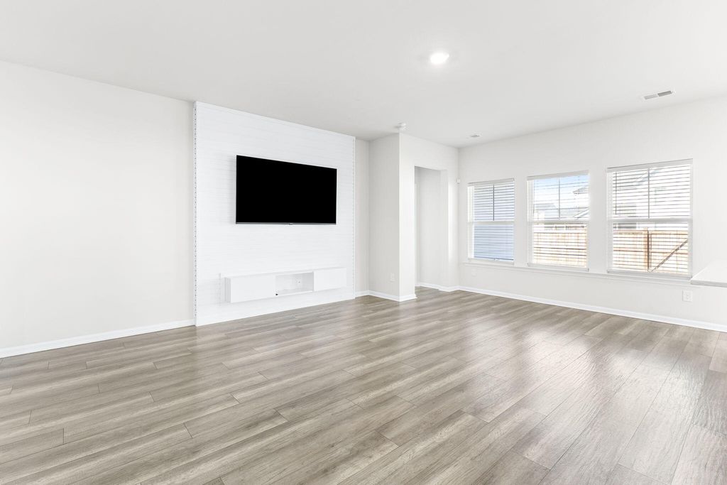 Image 15 of property listing at 222 Woodland Oak Way, Summerville, SC 29485