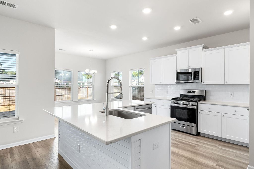 Image 19 of property listing at 222 Woodland Oak Way, Summerville, SC 29485