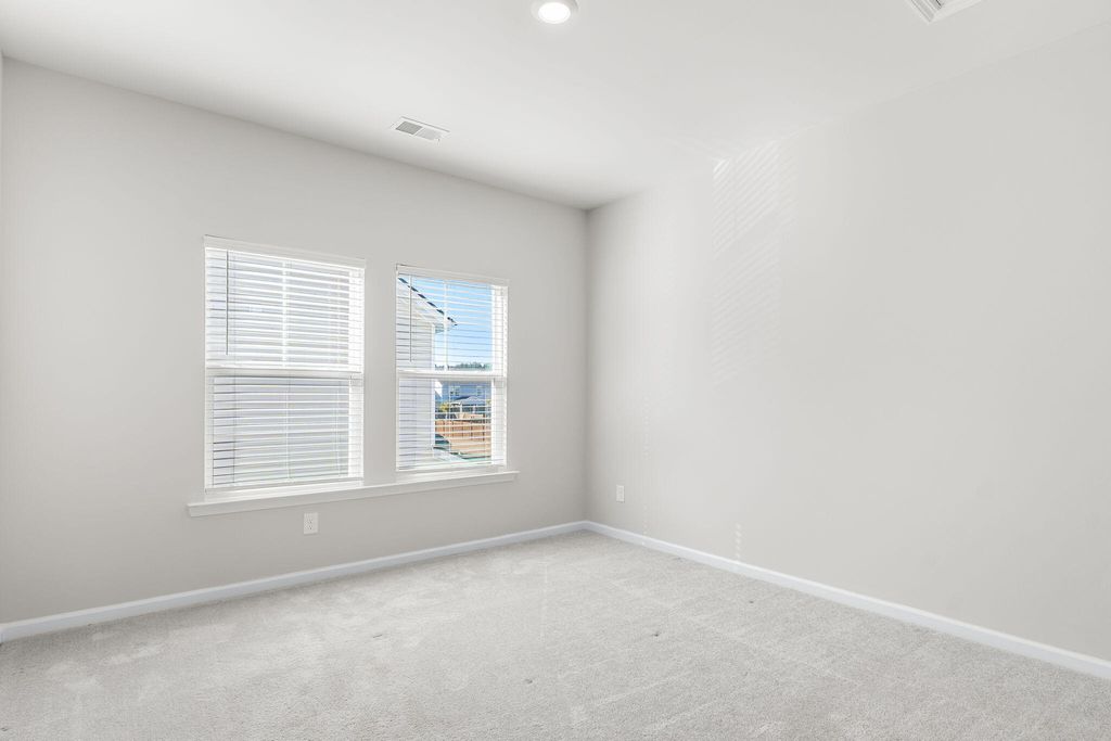 Image 33 of property listing at 222 Woodland Oak Way, Summerville, SC 29485