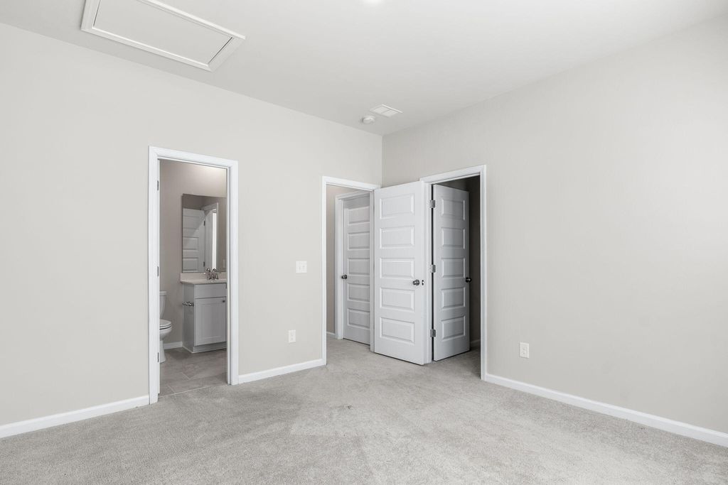 Image 34 of property listing at 222 Woodland Oak Way, Summerville, SC 29485