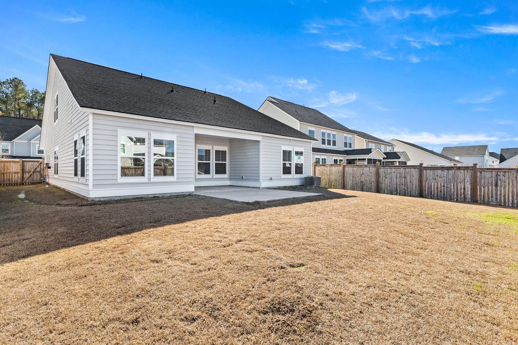 Image 37 of property listing at 222 Woodland Oak Way, Summerville, SC 29485