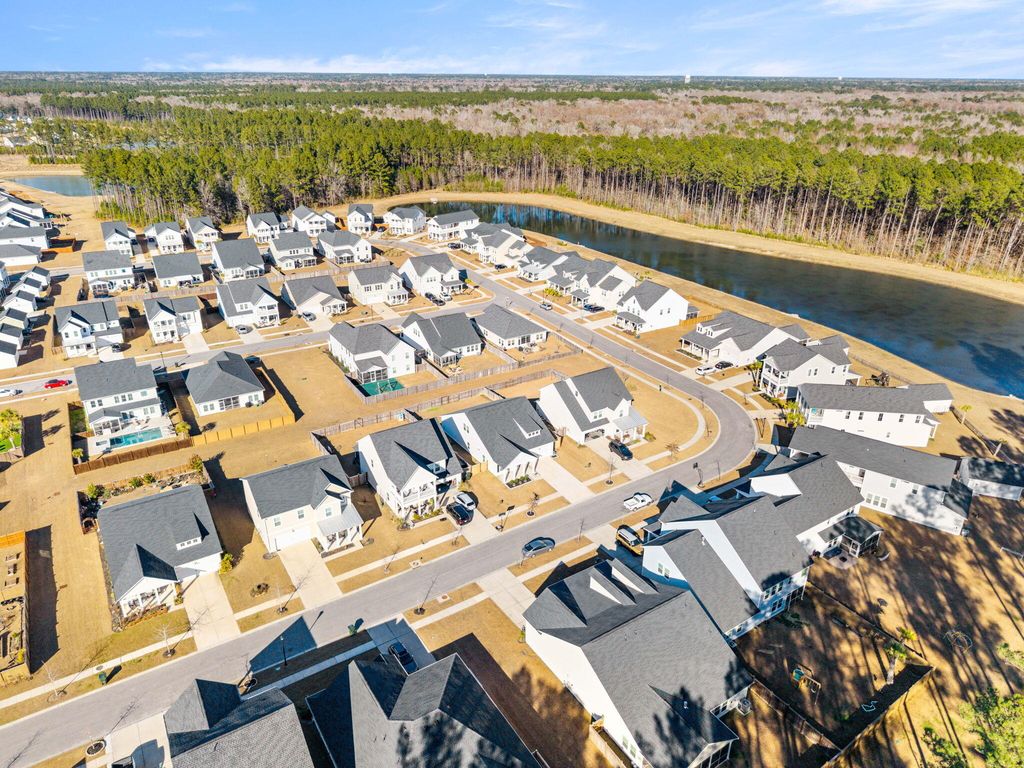 Image 41 of property listing at 222 Woodland Oak Way, Summerville, SC 29485