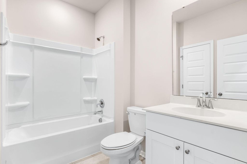 Image 7 of property listing at 222 Woodland Oak Way, Summerville, SC 29485