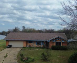 200 Myndi Street, Sulphur Springs, TX 75482