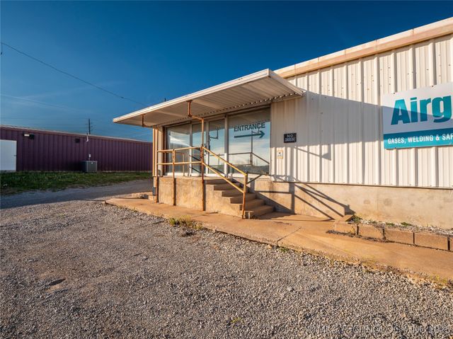 1 W Choctaw, Mcalester, OK 74501