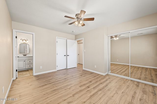 2301 E LAUREL Lane, Phoenix, AZ 85028