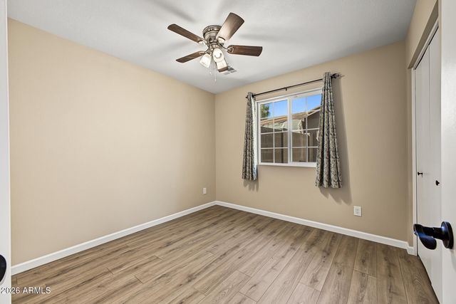 2301 E LAUREL Lane, Phoenix, AZ 85028