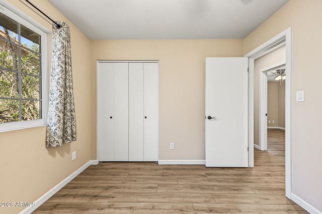 2301 E LAUREL Lane, Phoenix, AZ 85028