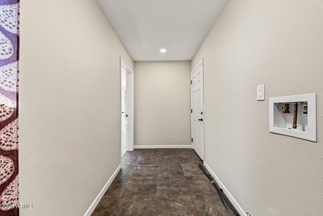 2301 E LAUREL Lane, Phoenix, AZ 85028